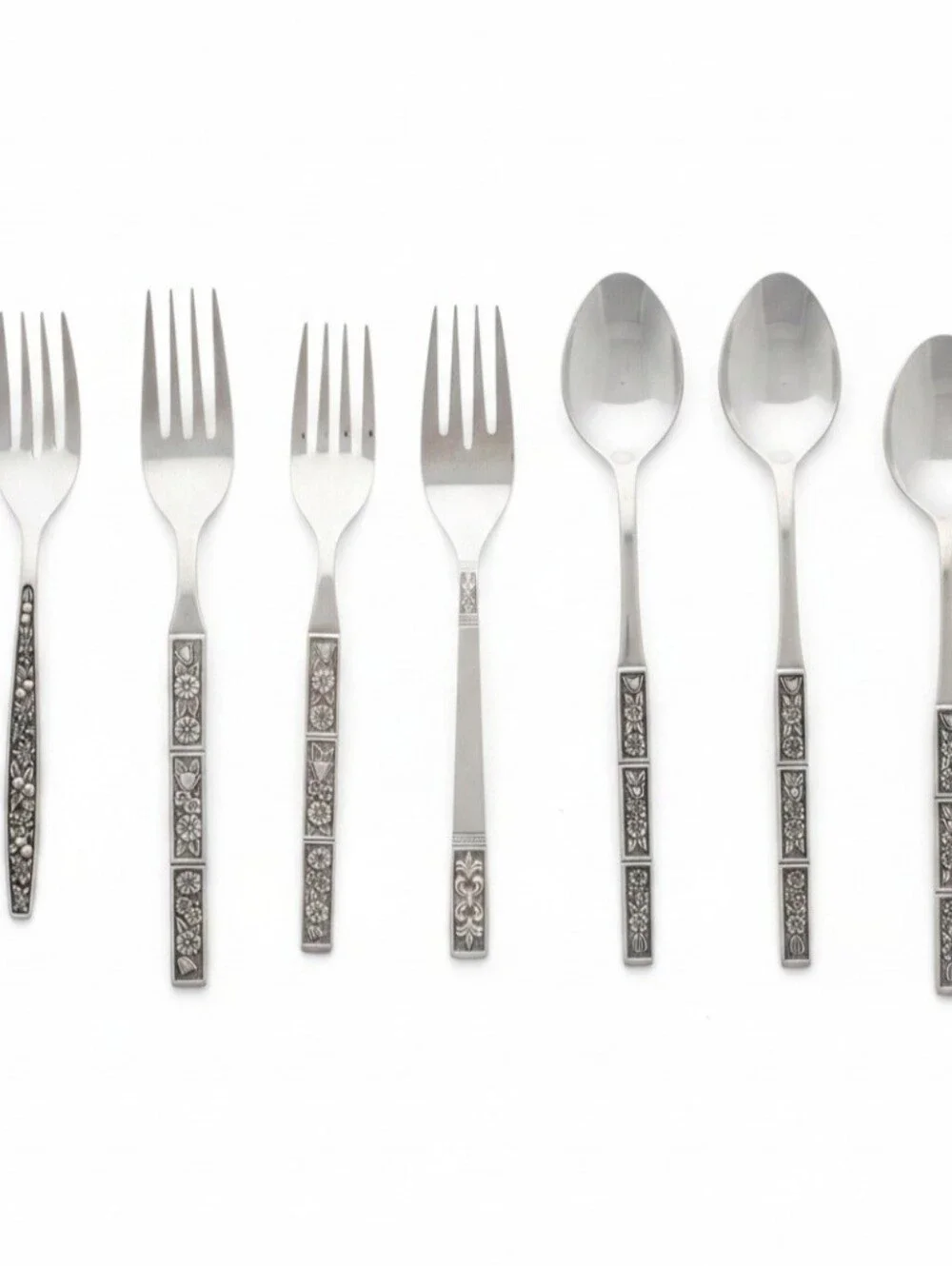 (Lot Of 20) Assorted Oneida Northland Spring Fever Stainless Steel Flatware Set.